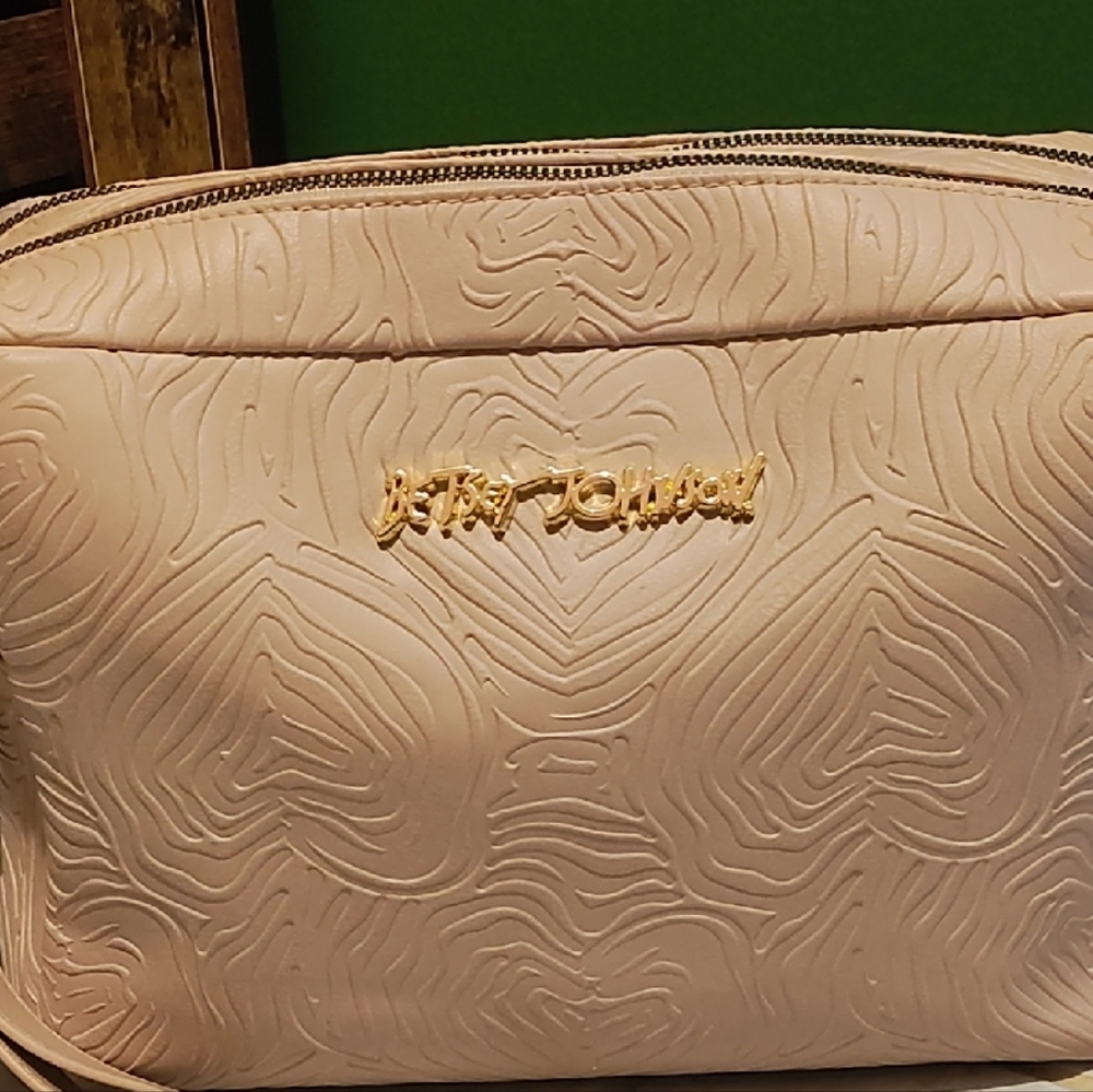 Betsey Johnson Textured Cream Cosmetic Bag